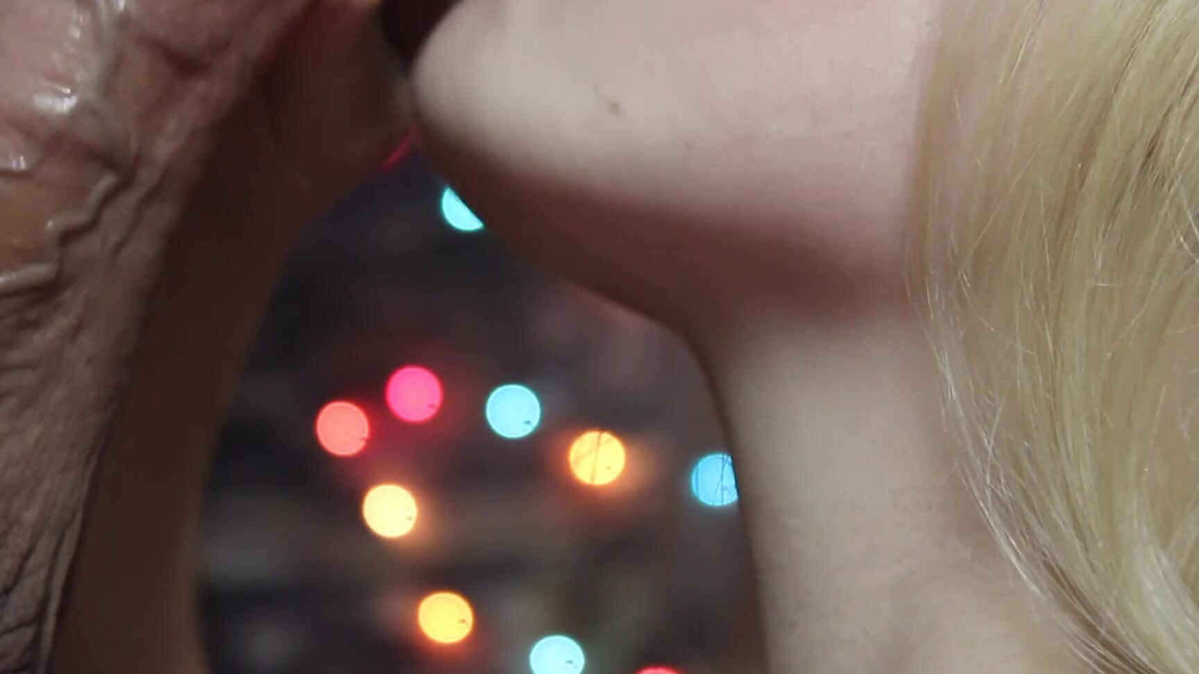 The Blonde Makes A Beautiful Slow Blowjob Close Up Cums On The Face Lickin