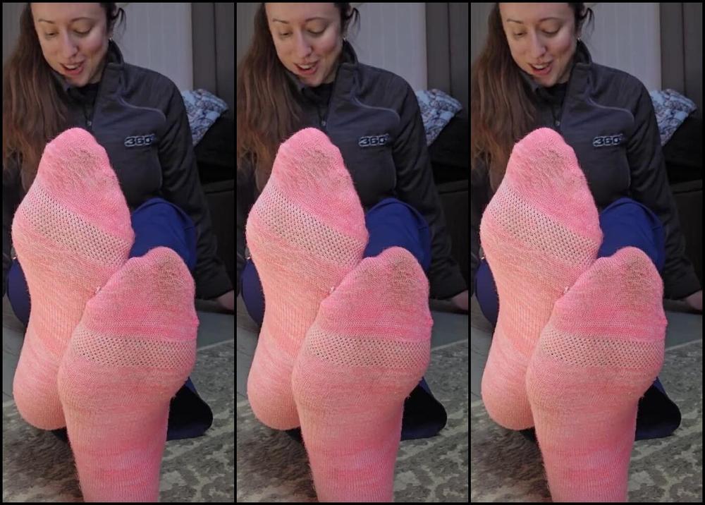 Gamertoeskz Nicknamed Gamertoeskz 04 09 2025 Onlyfans Video Gotta Break These New Socks In Somehow