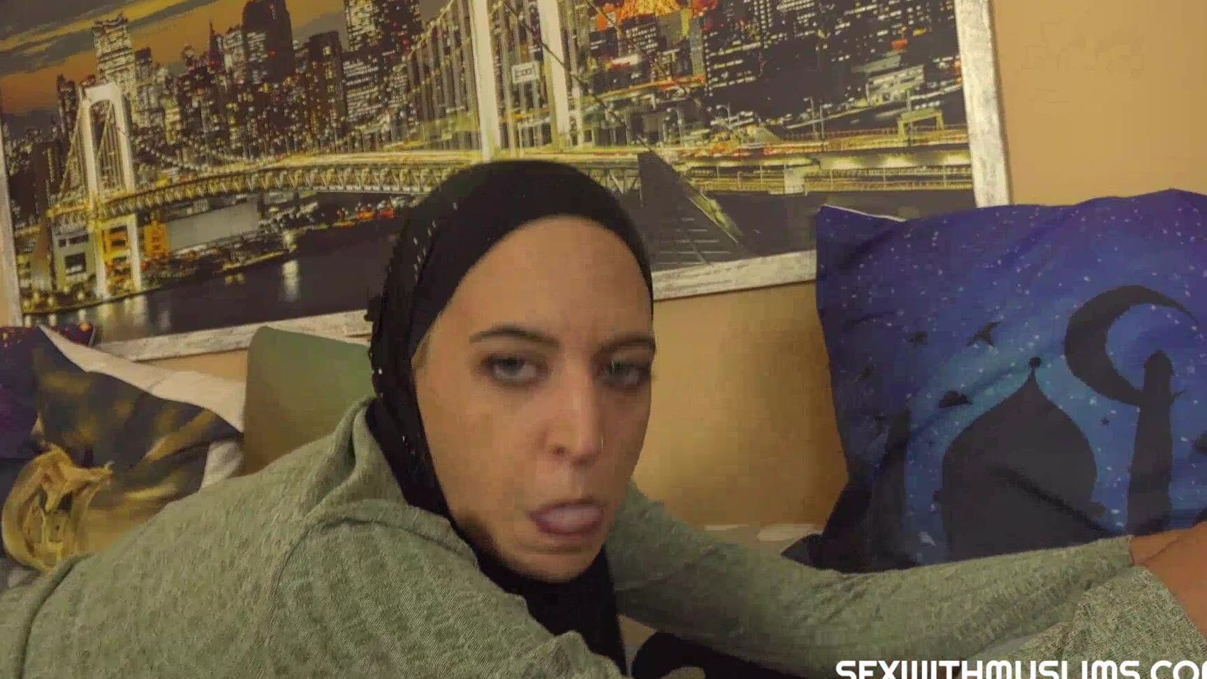 Dulce Meylene Sexwithmuslims She Can Only Smoke Dicks