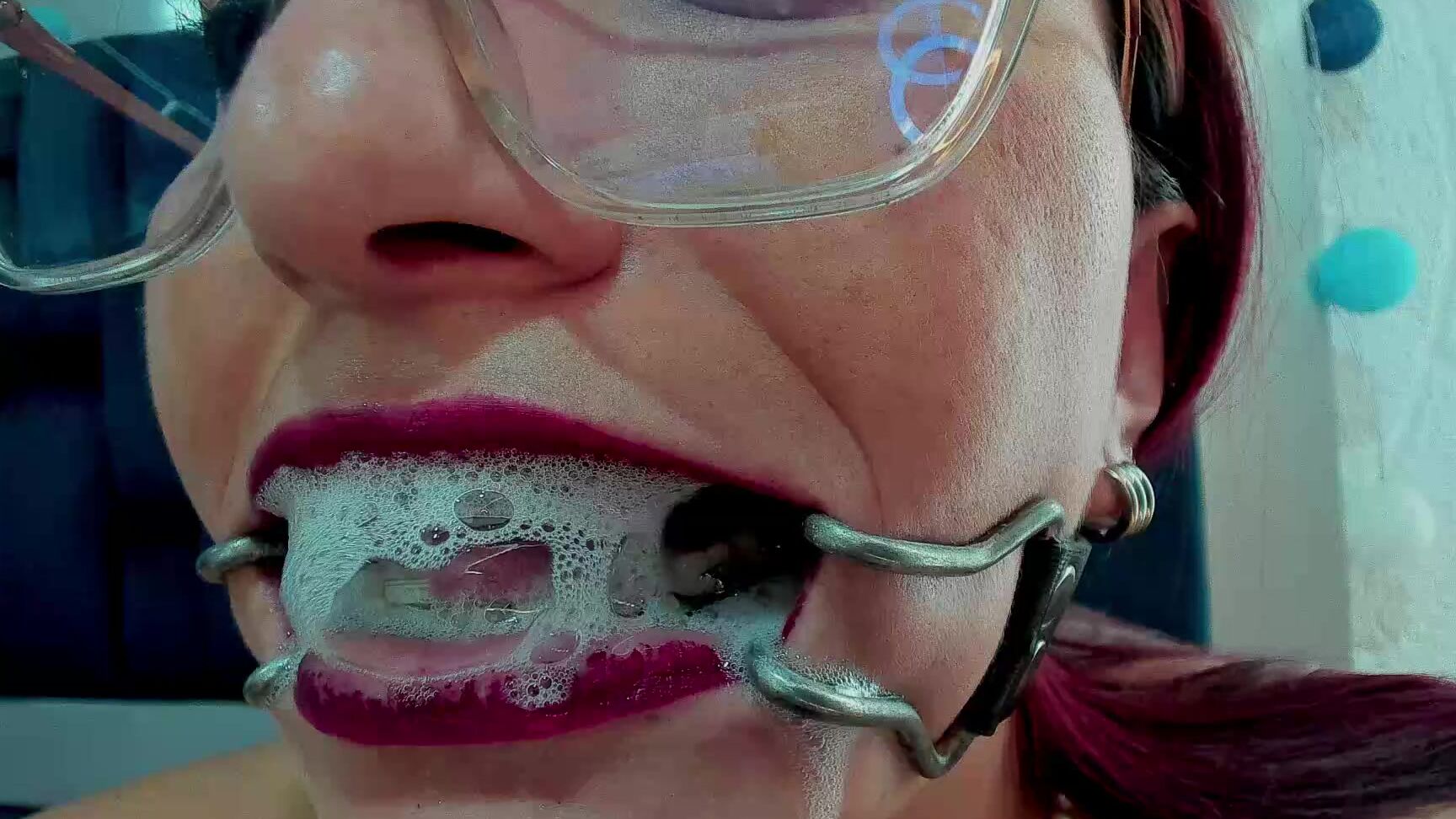 "Coconutsex" free, mouthfetish, sloppy, spitfetish, tonguefetish Spit Sensation Fiendess Fiendess for Spit Sensations Manyvids