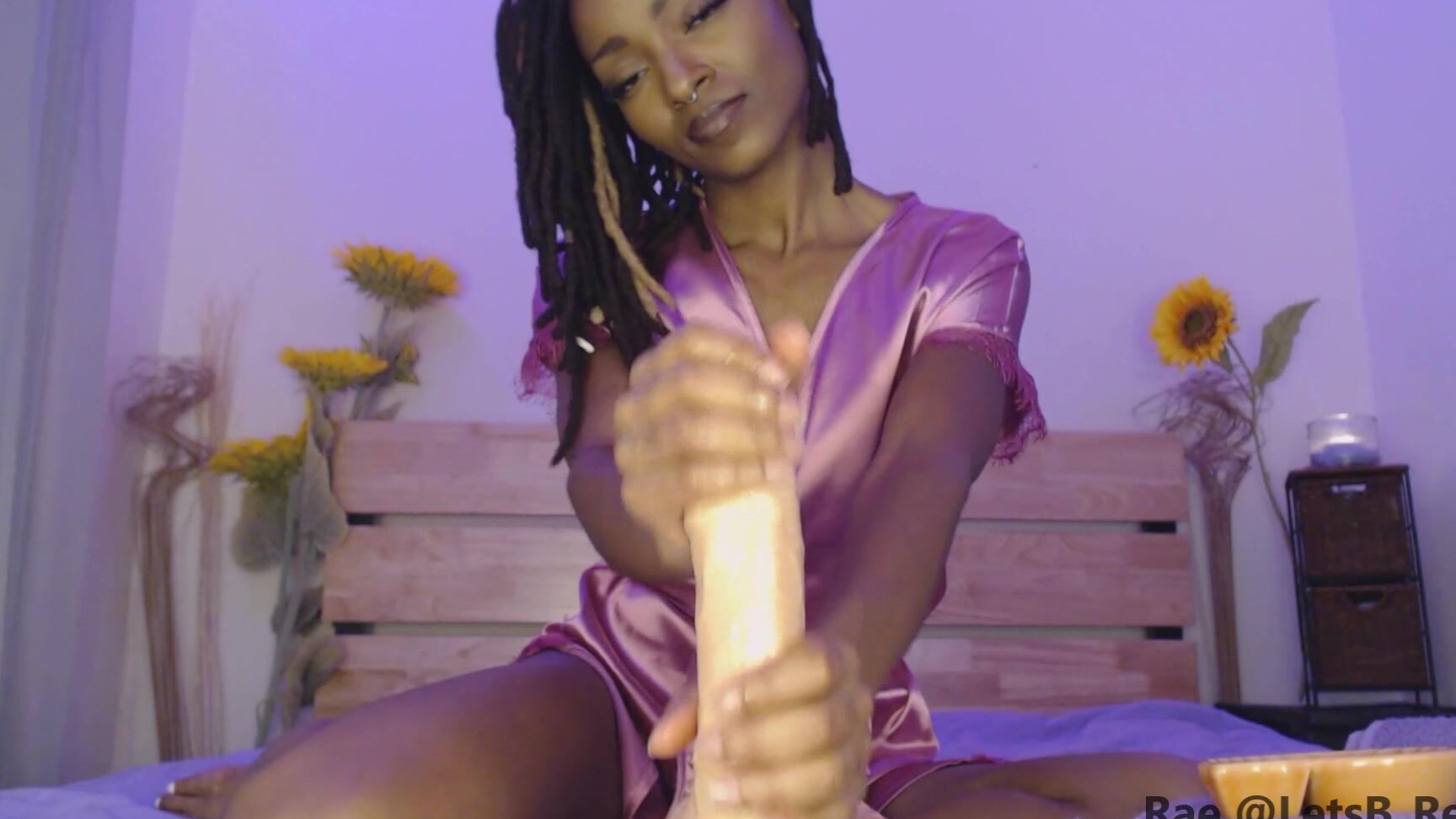 "Shyelle" blackandwhite, dildoriding, massage, pussyplay, roleplay Curious Masseuse Manyvids