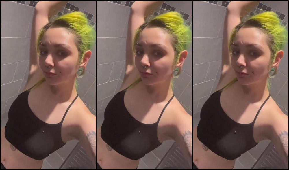 Justsmokeandsleep Nicknamed Justsubmitandobey 09 02 2023 Onlyfans Video I Got Super Sweaty At The Gym I Go Into A Changing Room And Show Off