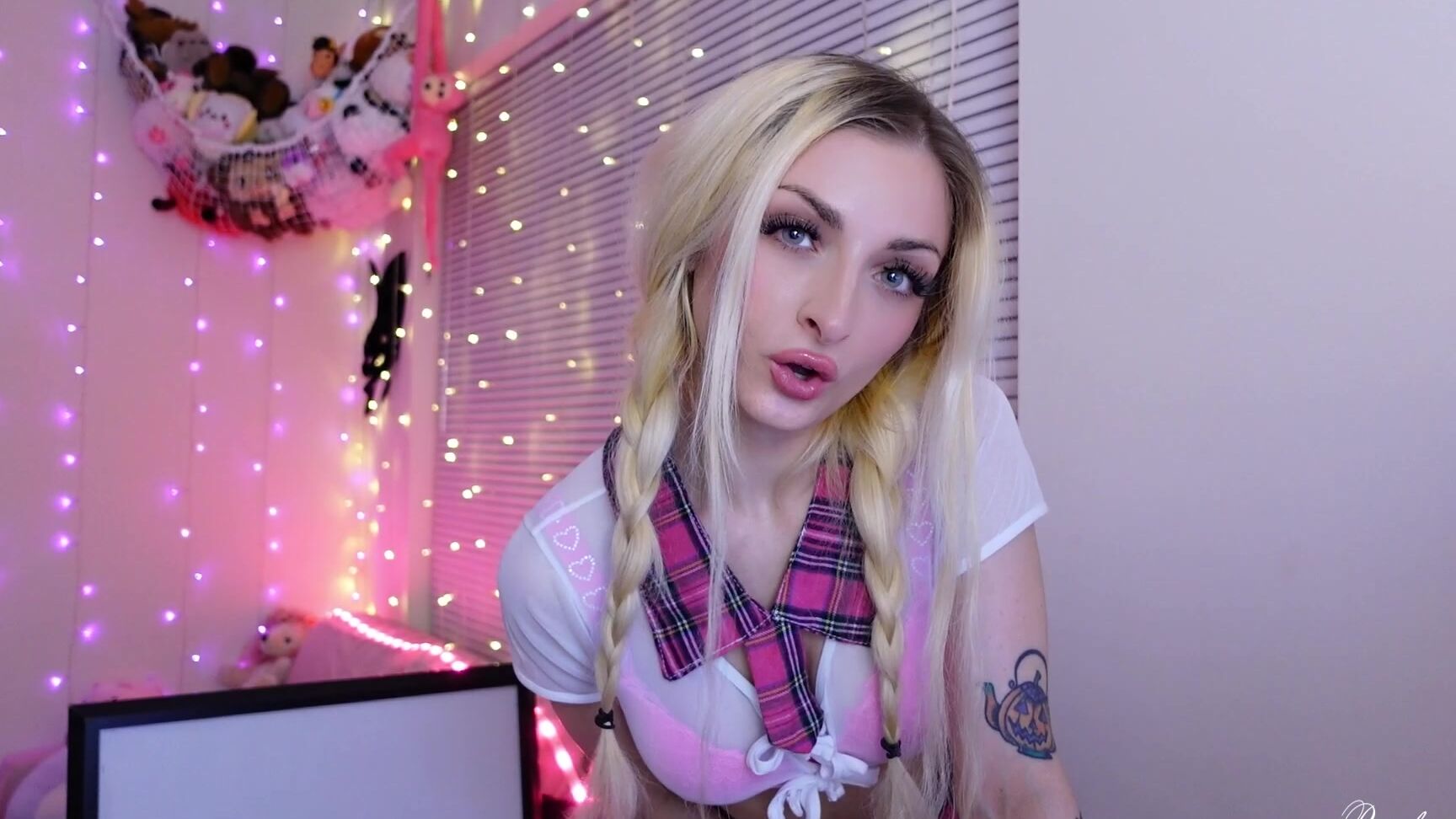 "boudoirbunny" blackmail fantasy, school uniform, school girl, key holding & chastity, sfw, chastity Popular Controls Your Chastity Cage Locktober 5 Manyvids