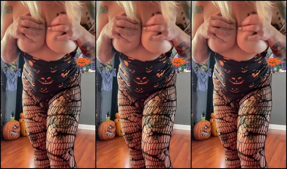 Ziggyfett Vip Nicknamed Ziggyfett Vip 10 31 2024 Onlyfans Video Fun Halloween Mix Of Me Inout Of Some Of My Spooky Outfits And Maybe A Little