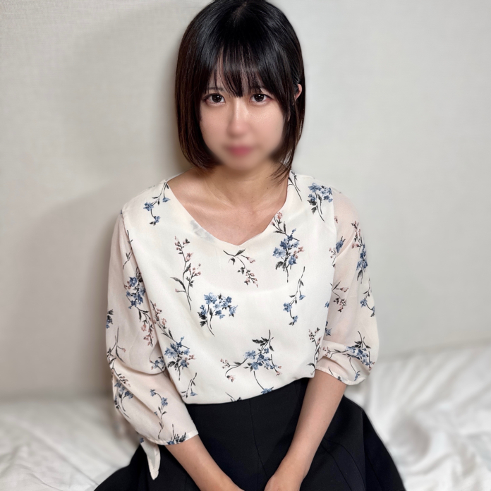 FC2-PPV-4729305 これぞ従順！【大量中出し】 幸薄犬顔の可愛いオンナノコは性格も従順。イチャ、羞恥、フェラ、好きなように遊ばれて、いっぱいキス。最後は溢れるくらいの中出し。一緒にシャワー。※特典あり Jav Girls 2025-07-18  "FC2-PPV-4729305 - uncensored"