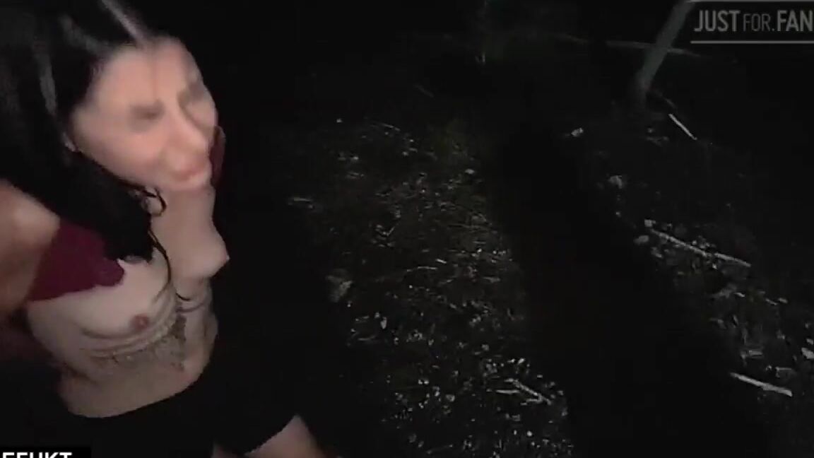 Efukt Threesomes You Re Doing It Wrong