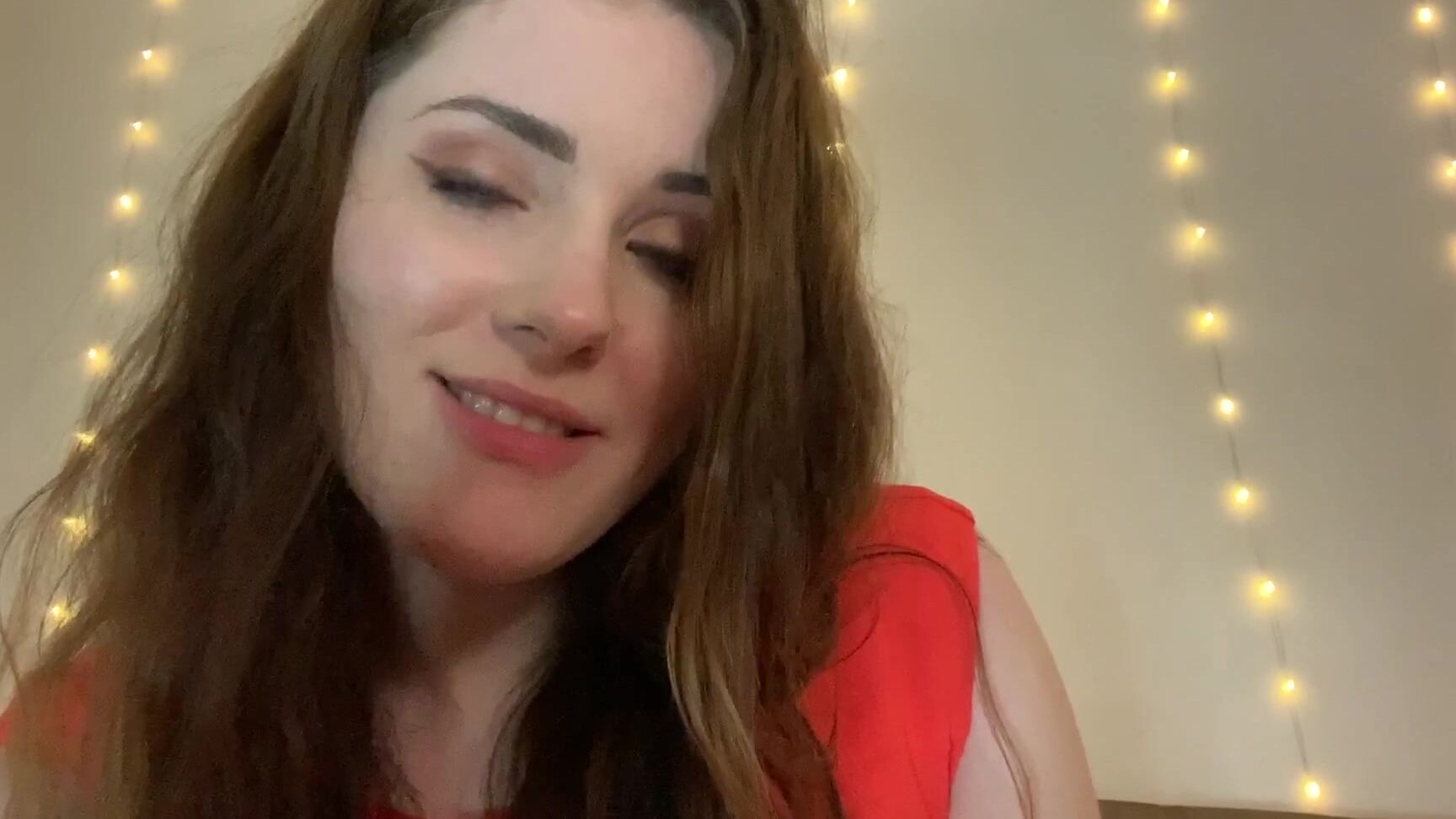 "Larah_Sky" giantess, goddess worship, magic control, mistress, sfw, shrinking fetish Your date shrinks you Manyvids