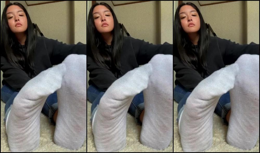 Soleswithlola Nicknamed Soleswithlola 07 03 2025 Onlyfans Video So Sweaty And Stinky I Must Say