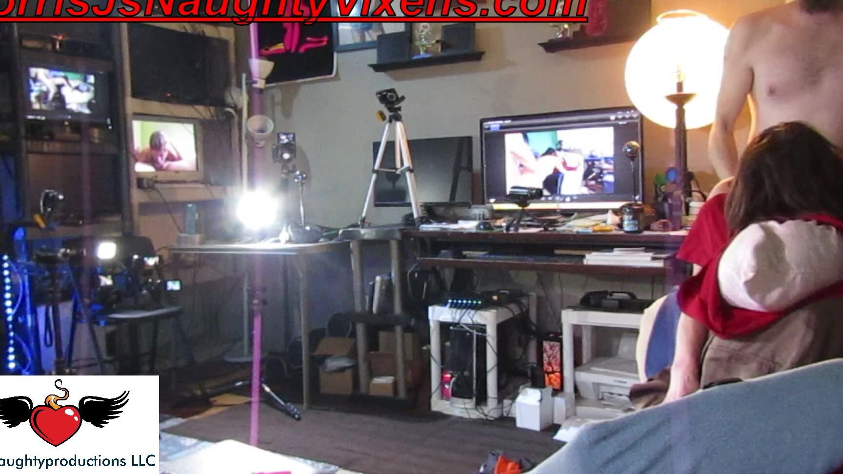 "nmjnaughtyvixens" adulttheater, anal, blowjob, cowgirl, fucking Brunette MILFgives great head Manyvids