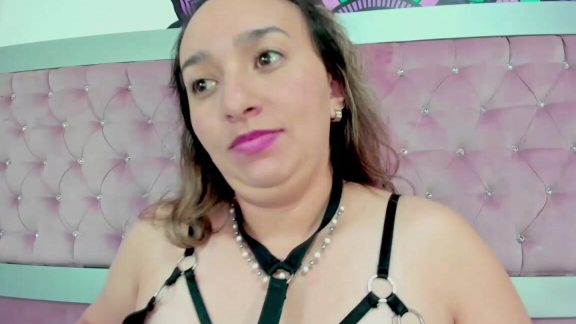 "Coconutsex" deepthroat, dildosucking, gags, sloppy, spitfetish Saliva Connoisseur The Discerning Taster of Saliva Manyvids