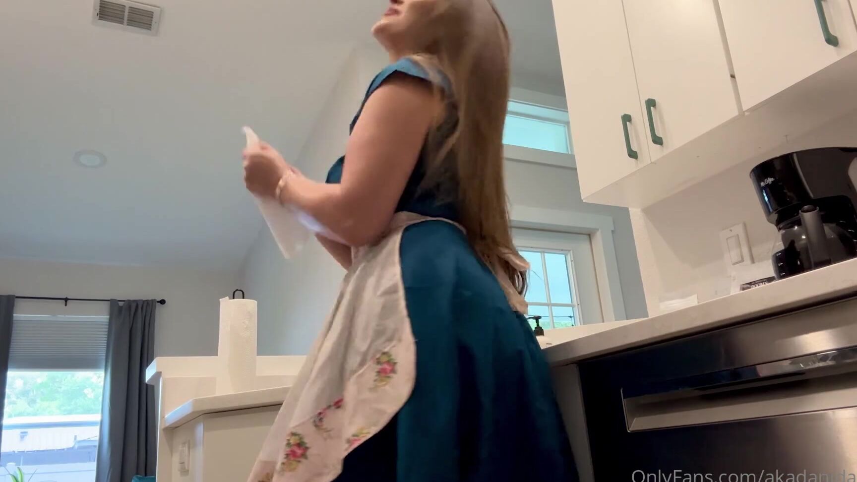 Dani Daniels Aka Akadanidaniels 08 11 2024 Onlyfans Video Well Babe There Is A Special Way I Do The Dishes That Always Makes It