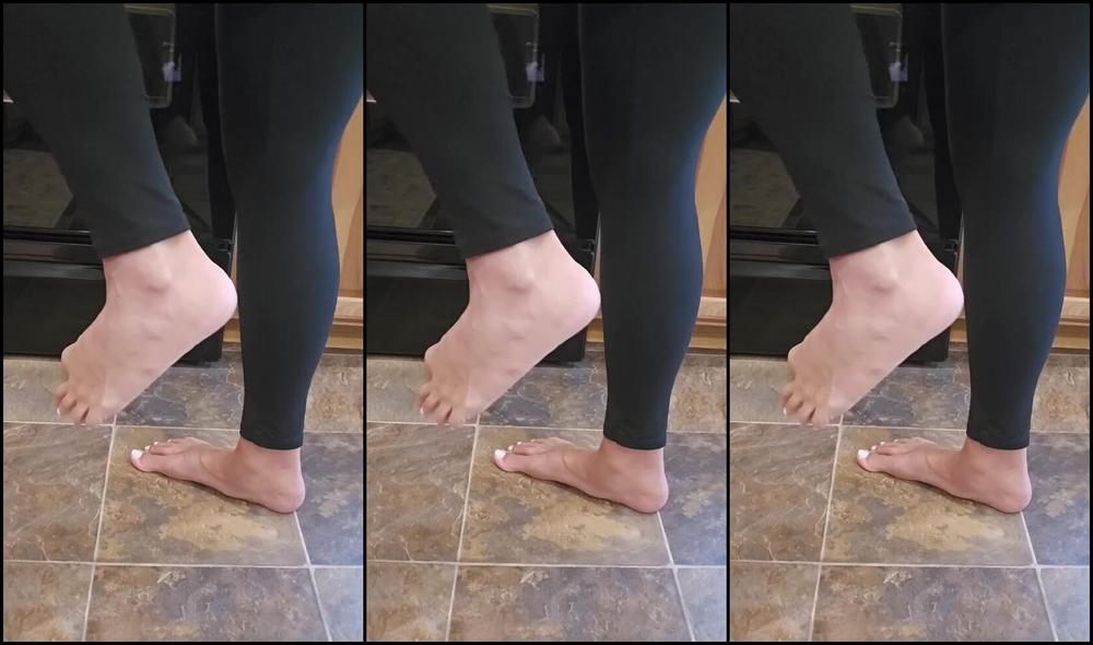 Sexysassquatch34 Nicknamed Goddessnat34 08 27 2025 Onlyfans Video Flamingolike Pose