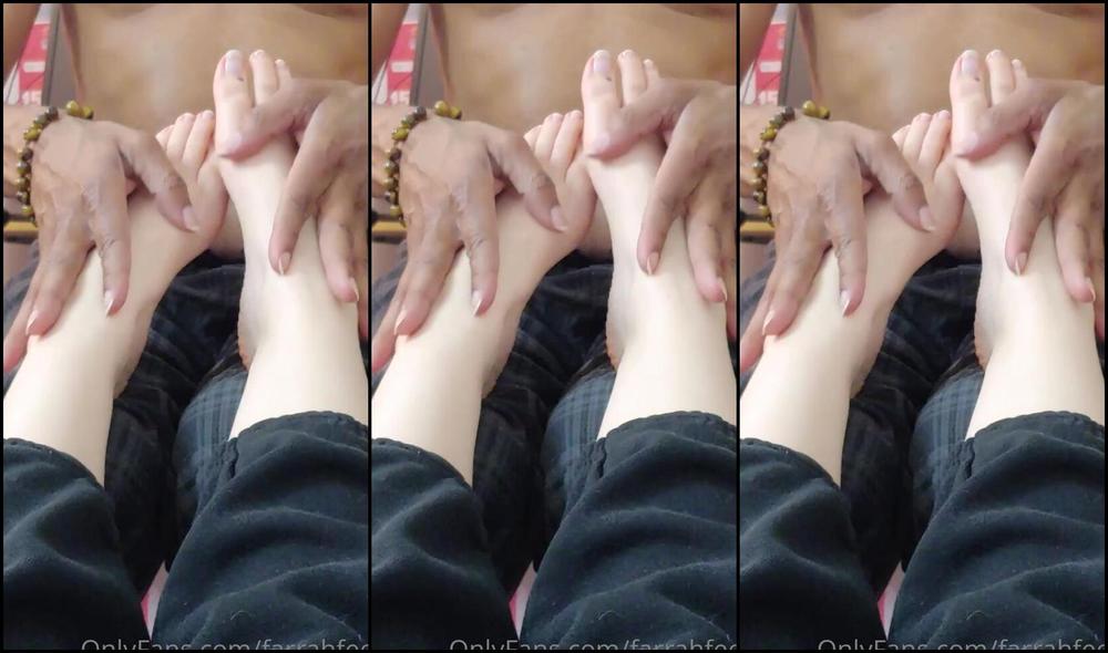 Farrah Feet Nicknamed Farrahfeet 04 25 2023 Onlyfans Video Bruce Blake Giving My Soft Feet A Rub