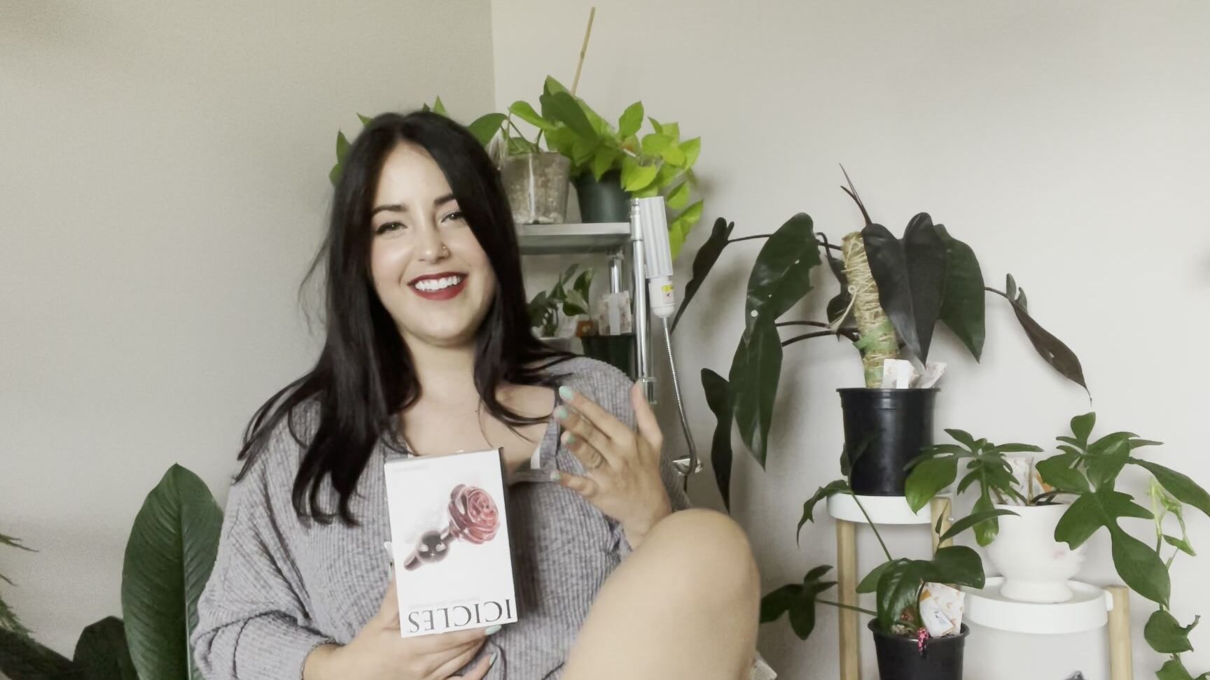 "GirlOnTop880" butt plug, dildos, free, sfw Toy Haul See What s New Manyvids