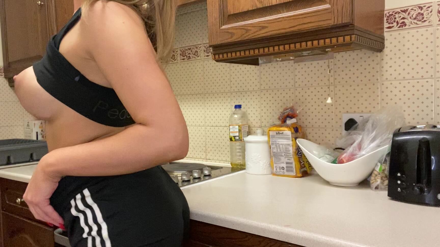 "Aprilmaexox" fingerfucking, orgasms, solofemale, solomasturbation, teens18plus FINGER FUCK on the kitchen counter April Mae Manyvids