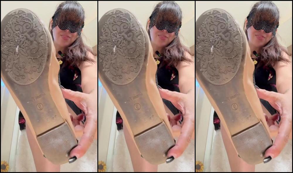 Goddess Elena Nicknamed Solebeauty93 09 29 2025 Onlyfans Video Slaves Are For Cleaning Shoes