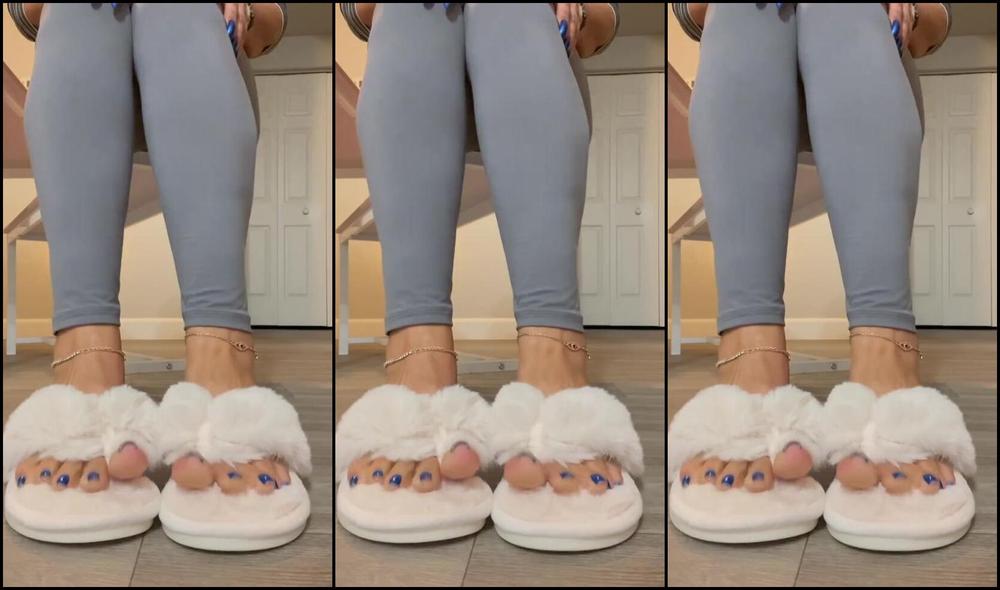Sexyfeet47 Nicknamed Sexyfeet47 12 09 2025 Onlyfans Video Perfect Way To Start Toesday With My Beautiful Soft Flip Flop Slippers And My Royal Blue