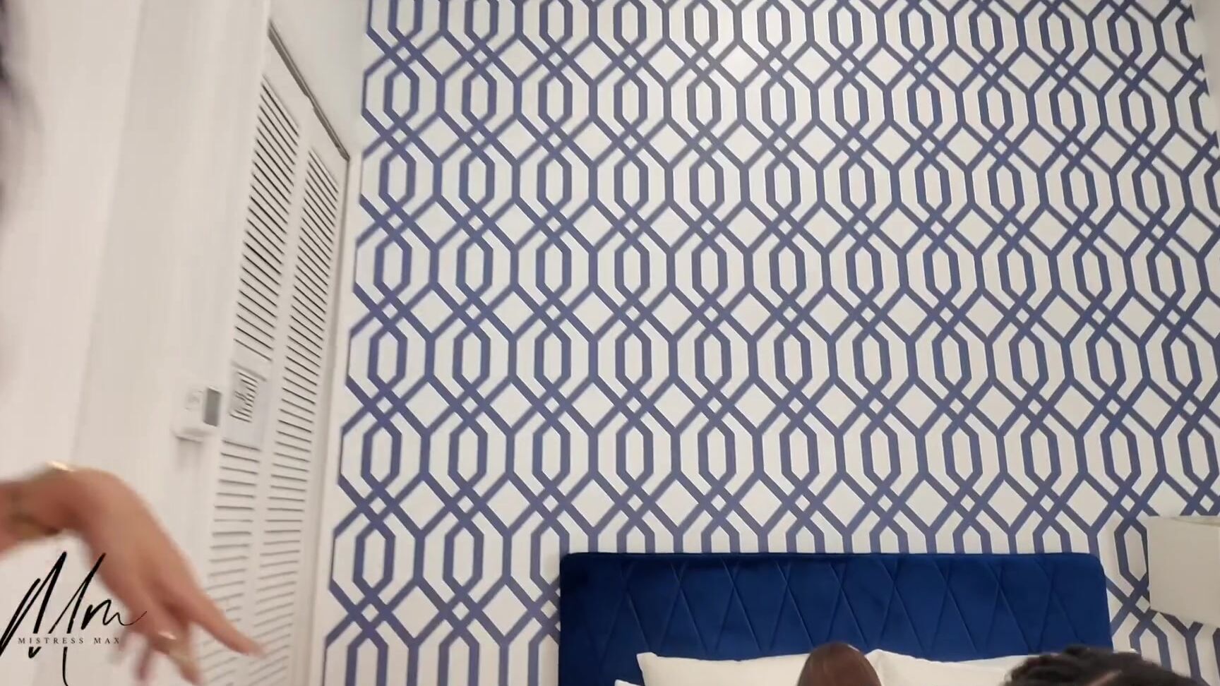 Mistress Max Nicknamed Themistressmax 08 22 2024 Onlyfans Video Out Today I Made Them Battle For A Taste Of My Juicy Ass W Shweetie And