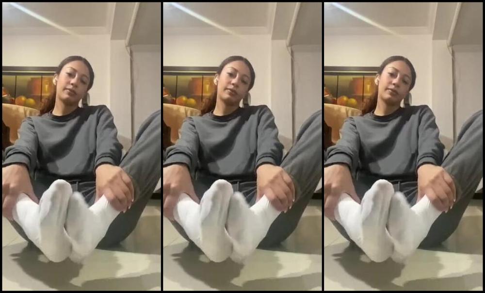 Victoria Goddess Nicknamed Victoriateenfeet 05 21 2024 Onlyfans Video Rubbing And Open Toes