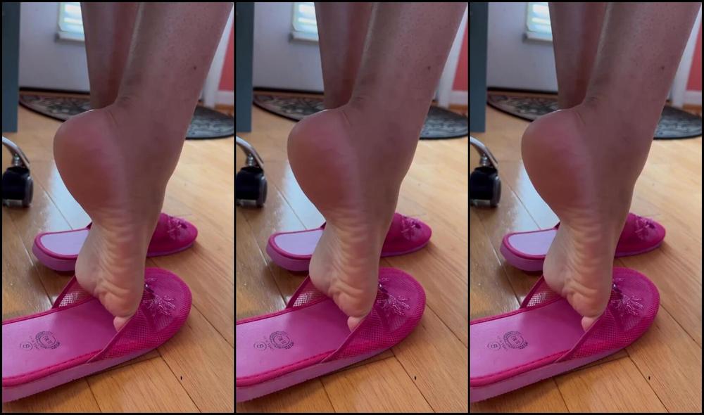 Effthemtoes Nicknamed Effthemtoes 11 07 2024 Onlyfans Video Having Flashbacks Of Teasing My Crush In Geometry Class