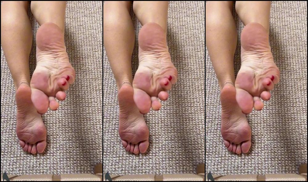 Princess Anastasia Nicknamed Anastasialegs 03 23 2025 Onlyfans Video Wrinkled Soles Closeup This Was The Most Popular Query On My Instagram