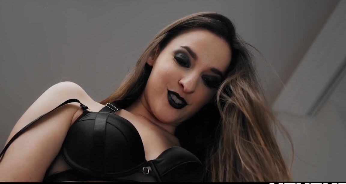 "hentaied" aliensandmonsters, lesbiandomination, lesbians A new RoomMate 720 MP4 Manyvids