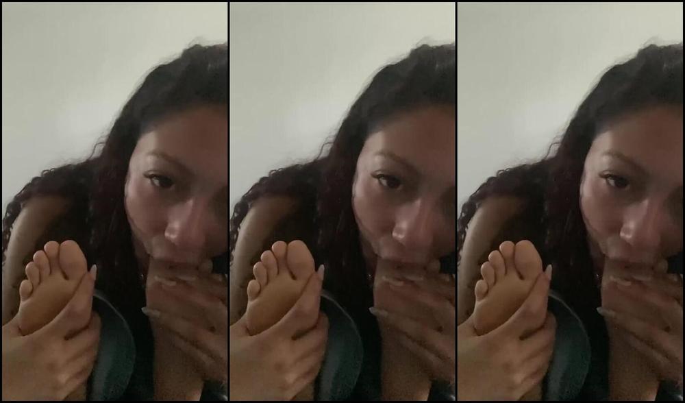 Victoria Goddess Nicknamed Victoriateenfeet 03 04 2025 Onlyfans Video Yummy