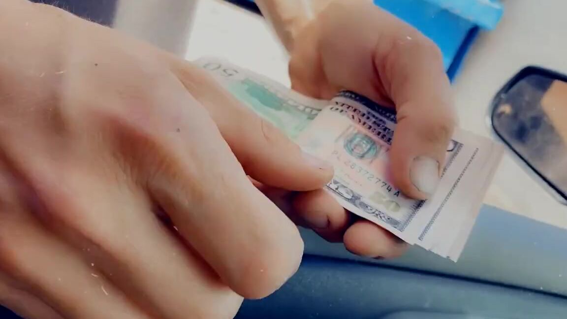 Daddy Fat Stacks Nicknamed Meanandkinky 04 24 2023 Onlyfans Video Cashmeet By The Dumpster To Remind Him Of His Place