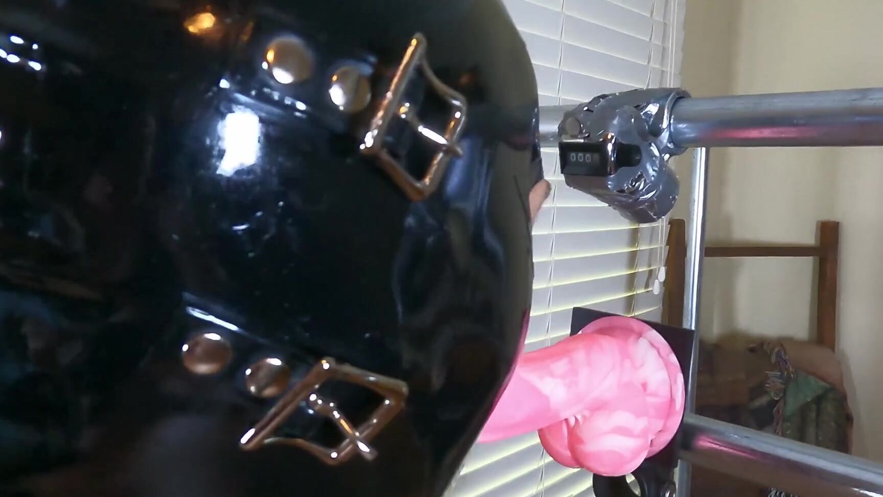 Emilyincharge Nicknamed Emilyincharge 07 28 2025 Onlyfans Video The Deep Throat Trainer Has A New Added Feature The Clicker Now I Can