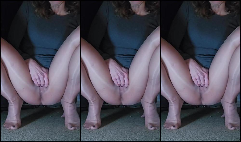 Onlyfans Video: Happy New Year from Dawndesire, Nicknamed Onlyfans