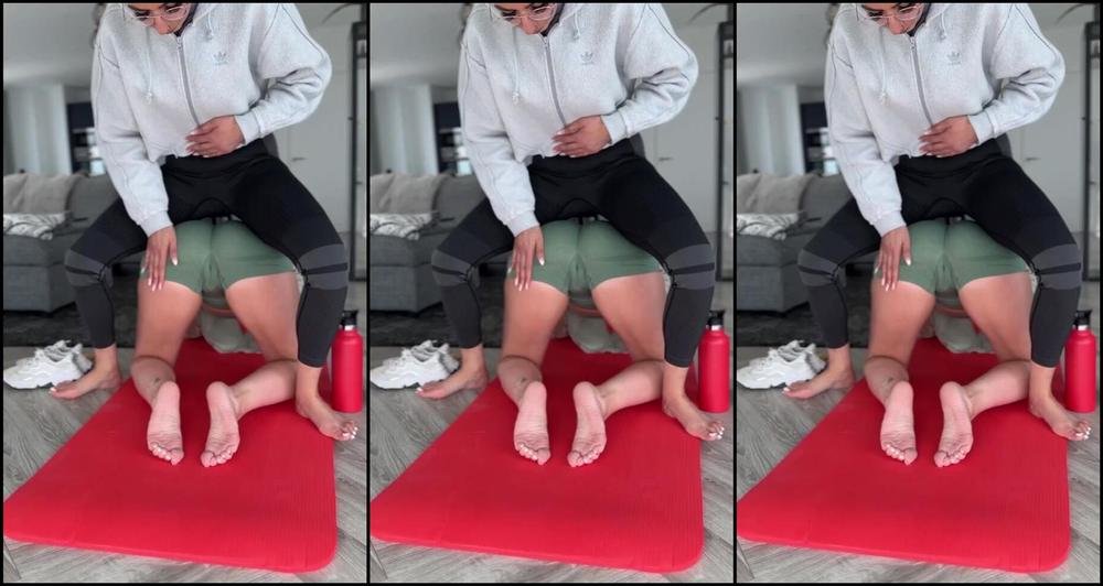 Emily Walters dominates & stretches with her feet - Onlyfans Video I Needed Help Stretching Do You Think Aaliyahyasin Did A