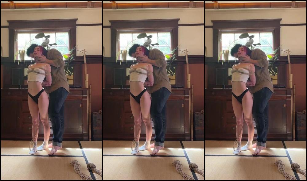 Onlyfans Femdom Mistress KnottyDevil Teases You With Her Feet & Feet