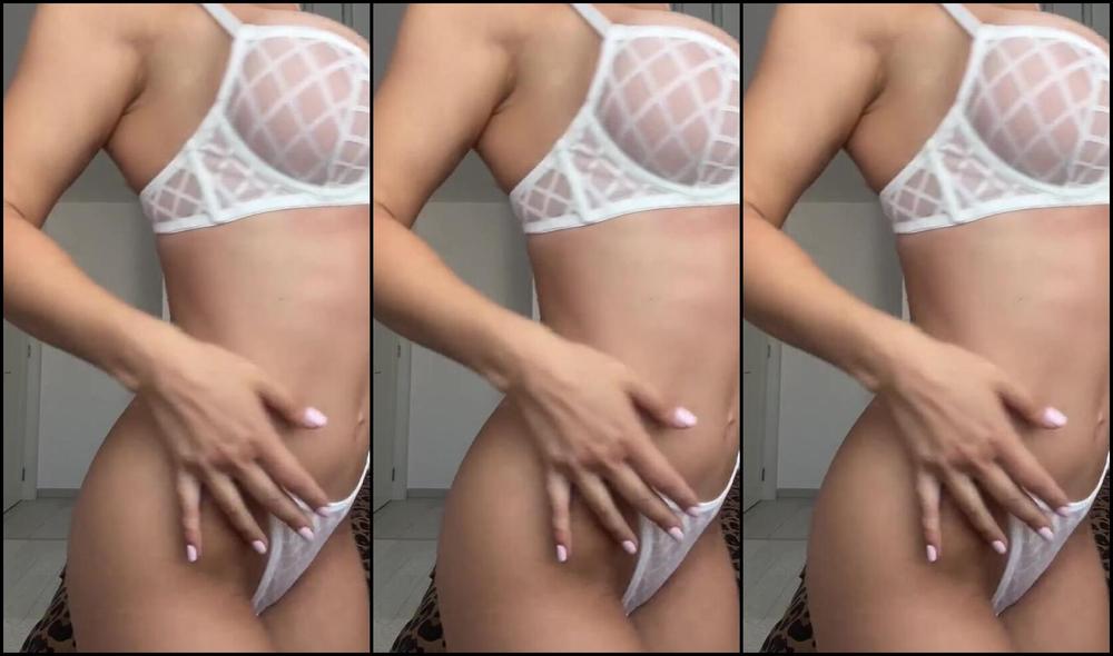 Candyluxxx gets down and dirty with her boyfriend in this steamy onlyfans video