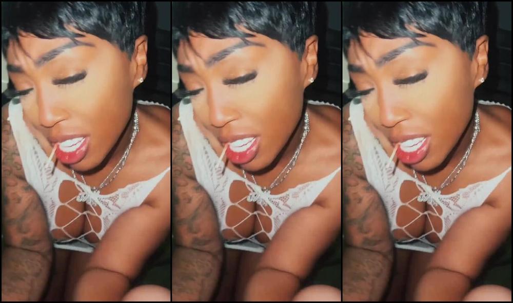 Jans Different 02 17 2024 Onlyfans Video: A kinky femdom mistress teaches her foot fetish tricks