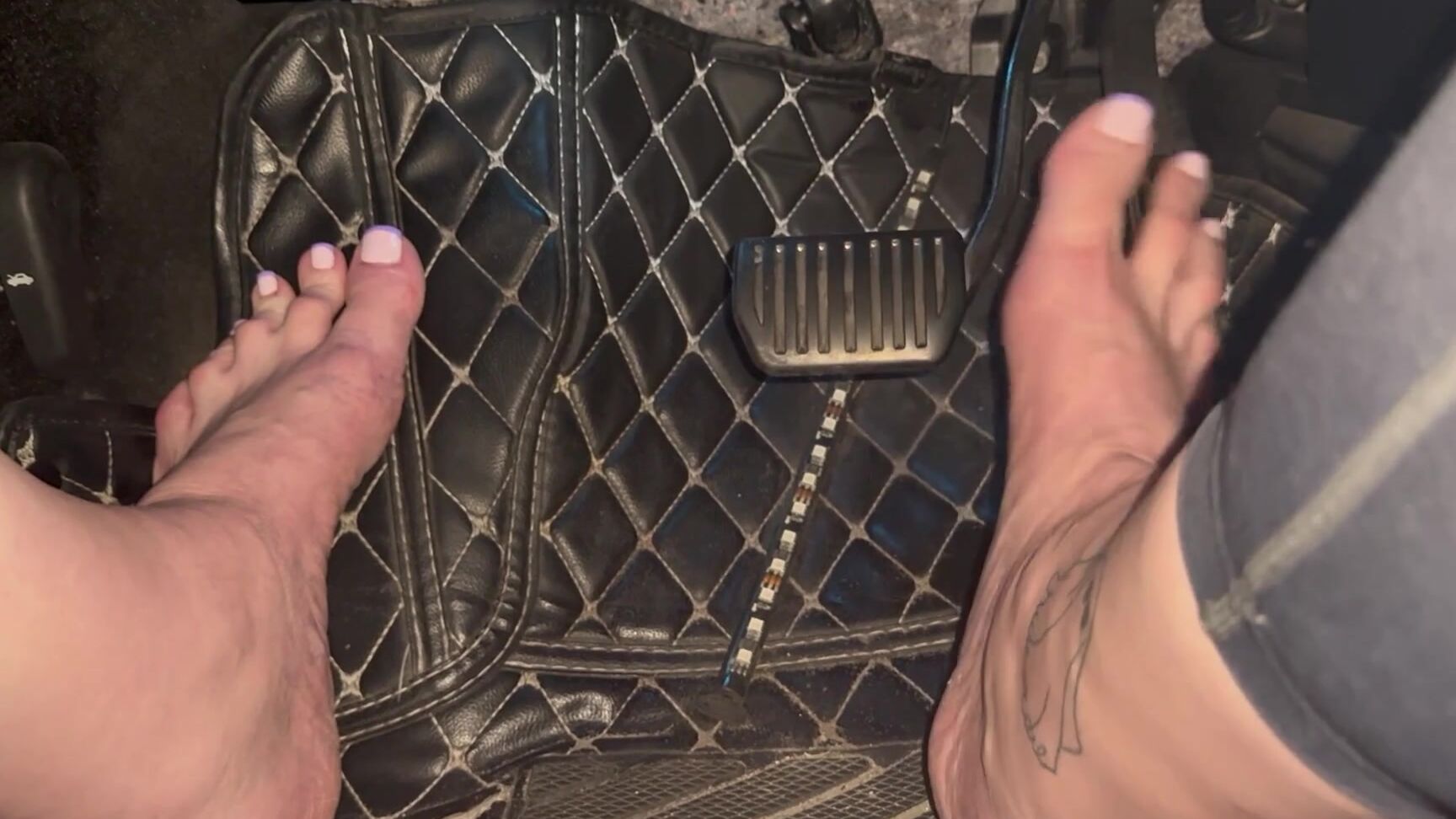 Peppermint Giantess Nicknamed Peppermintgiantess 08 15 2025 Onlyfans Video Queen B Driving