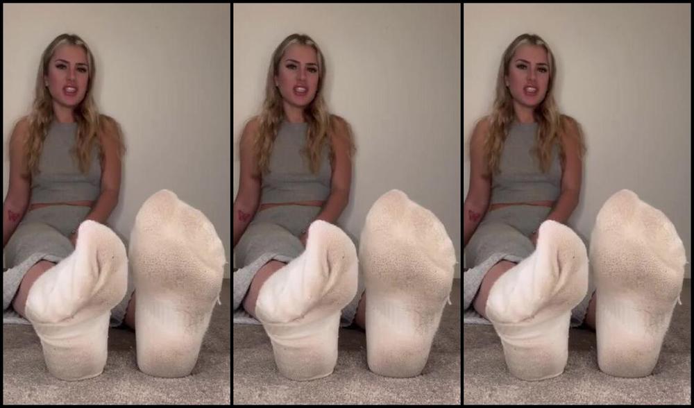 Bellayourgod 04: 28:20 Onlyfans Video Worship My Stinky Feet For A Chance To Worship My Feet In Flip Fl