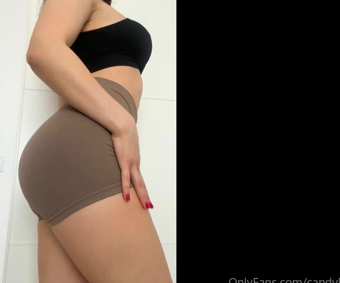 Candyluxxx - The OnlyFans Video Give Me A Note for My Hard Work!