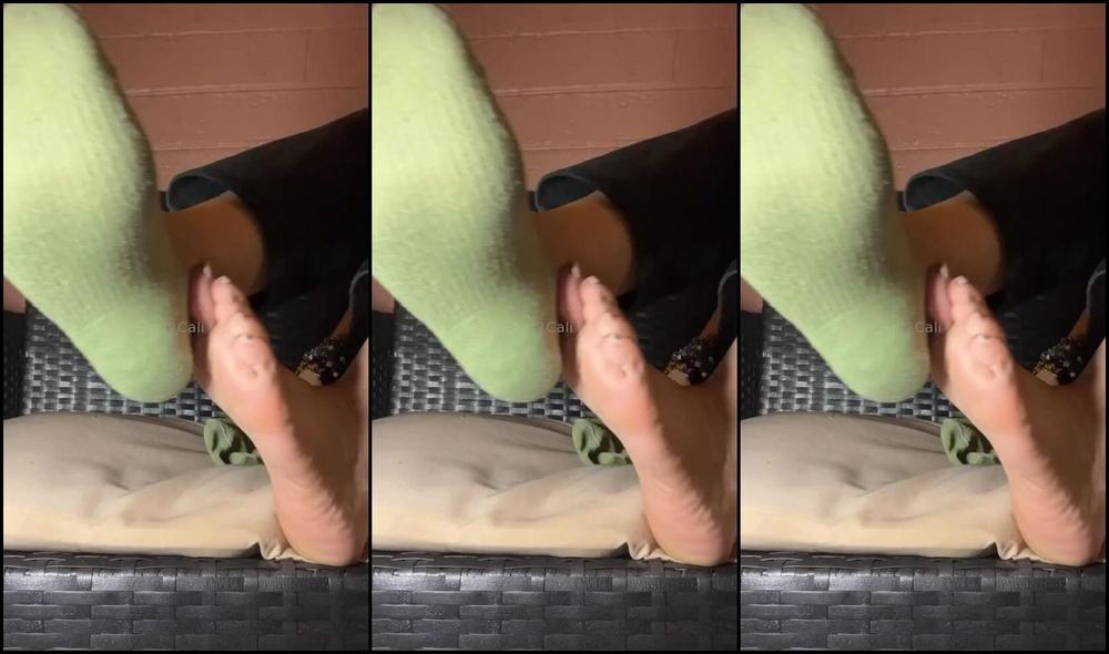 Latina Goddess Nicknamed Latinafeetgoddesss 07 23 2024 Onlyfans Video Last Sock Removal With My White Pedi