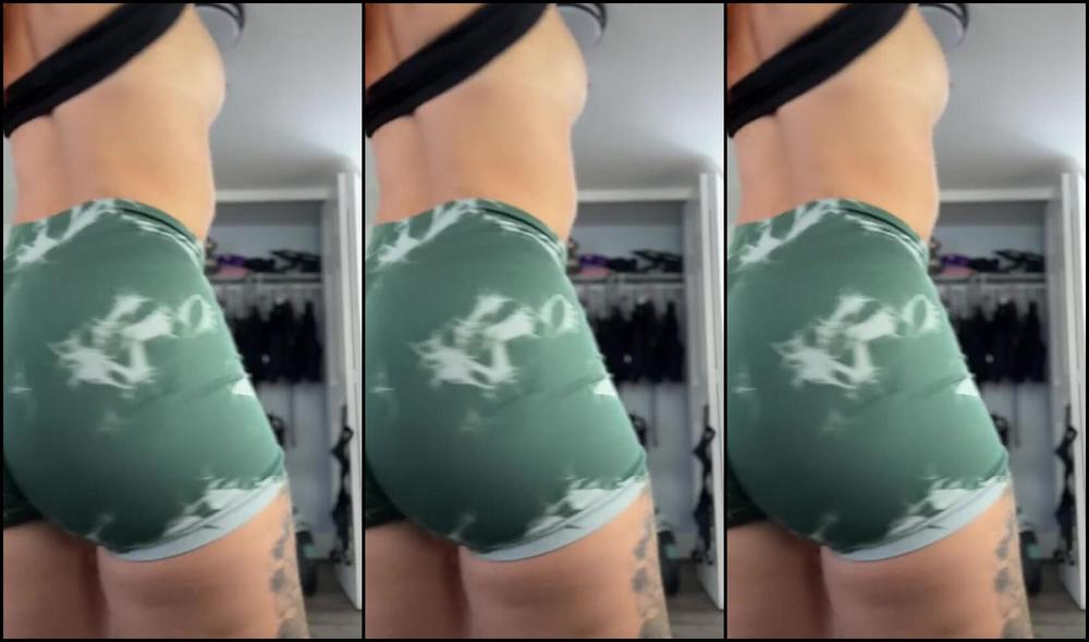 Riannekeene is too good for you to resist - Femdom gym teasing