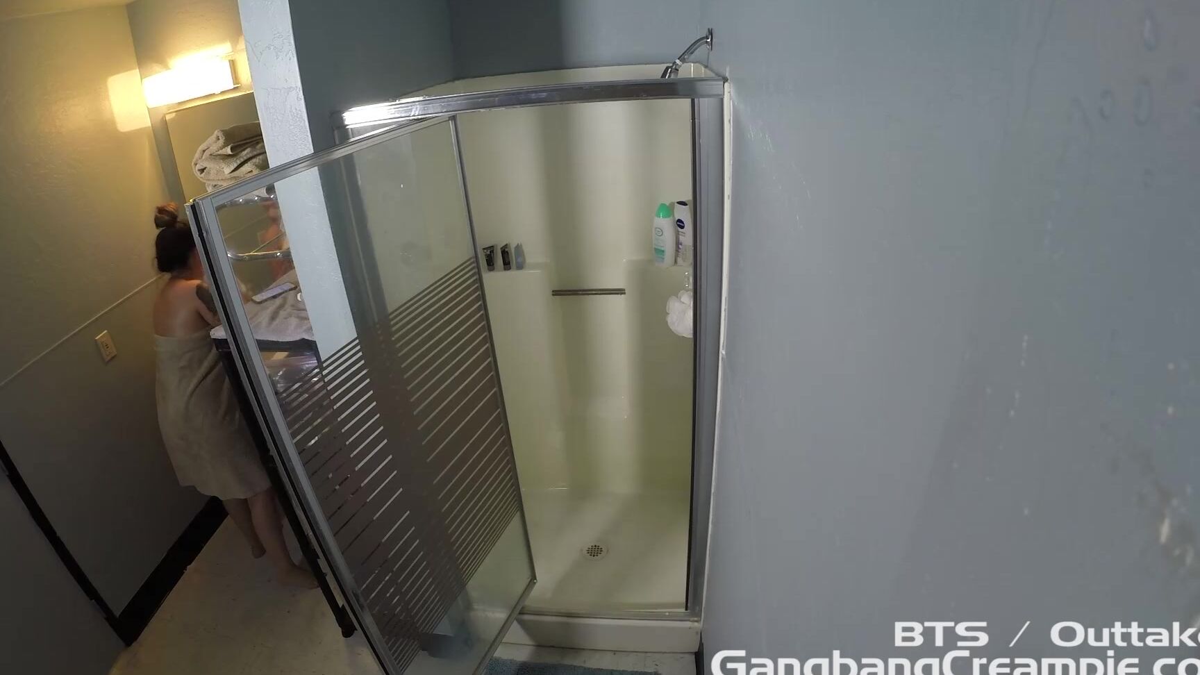 Gangbang Creampie 69 - BTS - Courtney Loxx gets her pussy and ass filled with cum