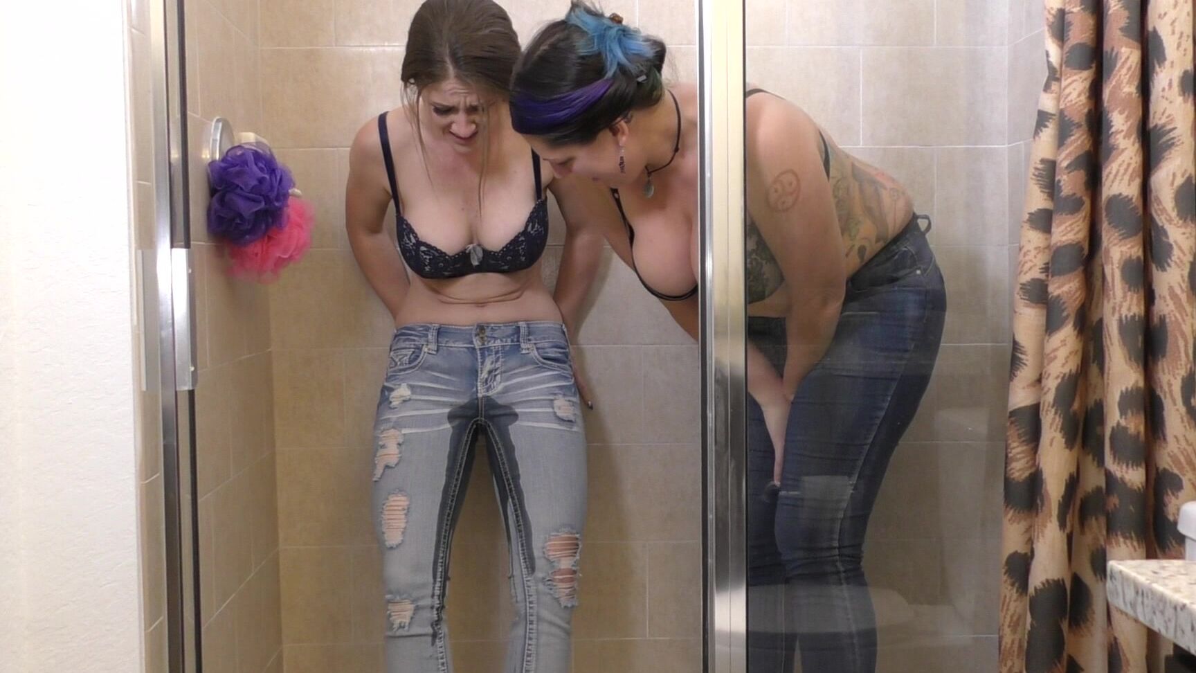 "Alexis Rain" big tits, female desperation, jeans/pants wetting, pee, wet look Vanessa amp Terra Pee Fetish Manyvids