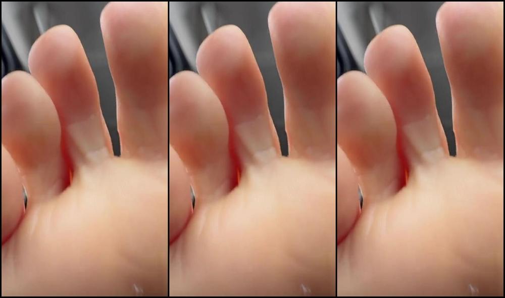 Joyfullfeet Nicknamed Joyfullfeet 01 07 2025 Onlyfans Video Enjoying Our New Car Even With The Snow Outside