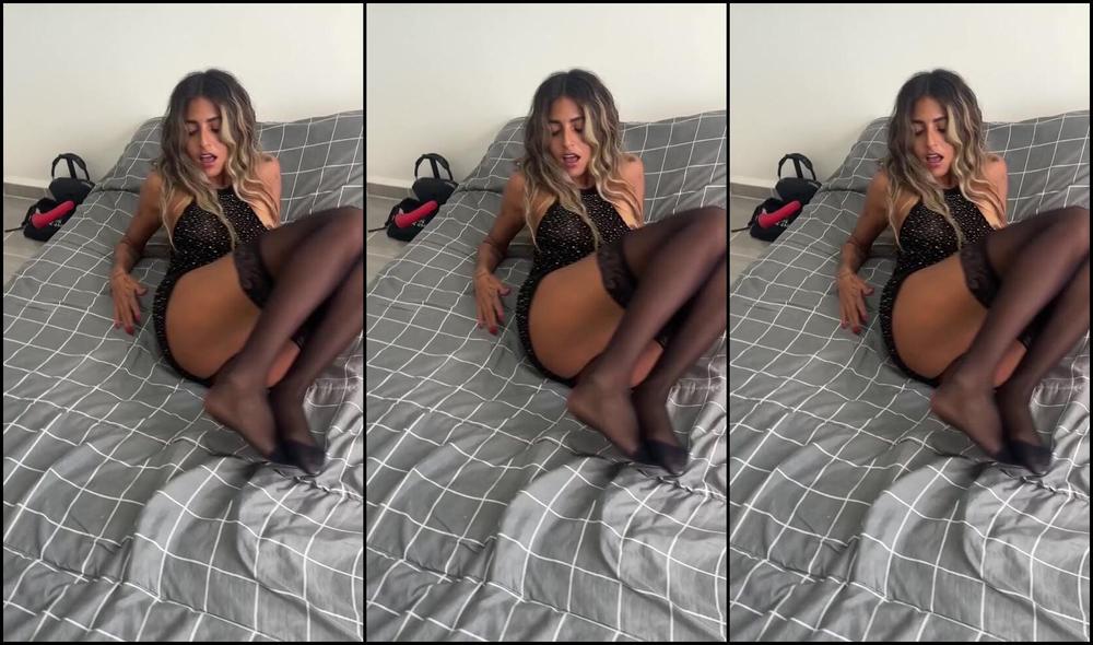 Kim Rampersad dominates her onlyfans slave with feet fetish and femdom