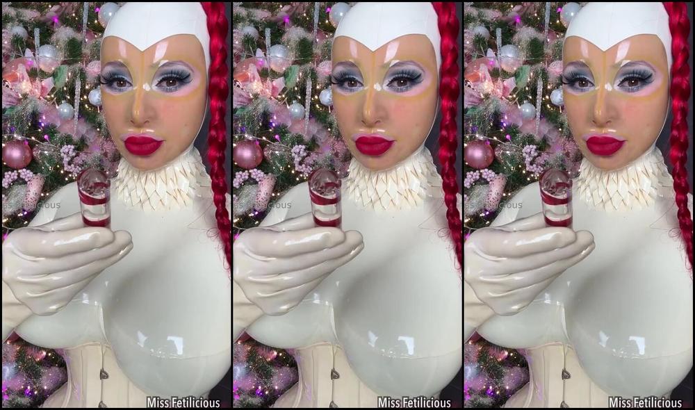 Miss Fetilicious is back and ready to please!