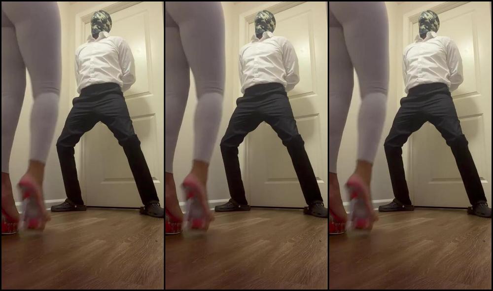 Icyytoes Nicknamed Icyytoess 12 09 2025 Onlyfans Video What Do You Think About My Kicks Ballbusting