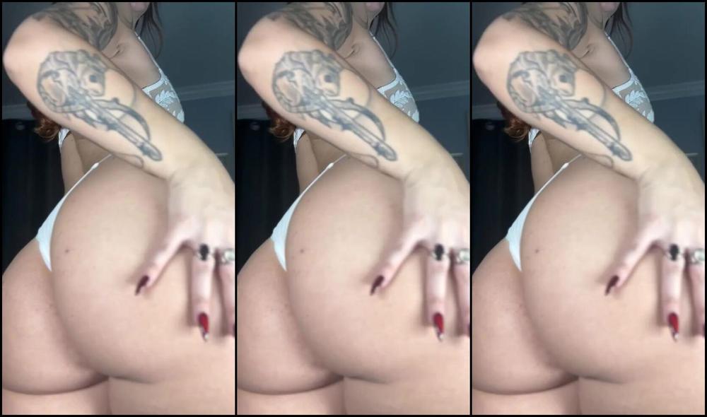 Riannekeene's Christmas Eve BDSM fun with her mistress and onlyfans