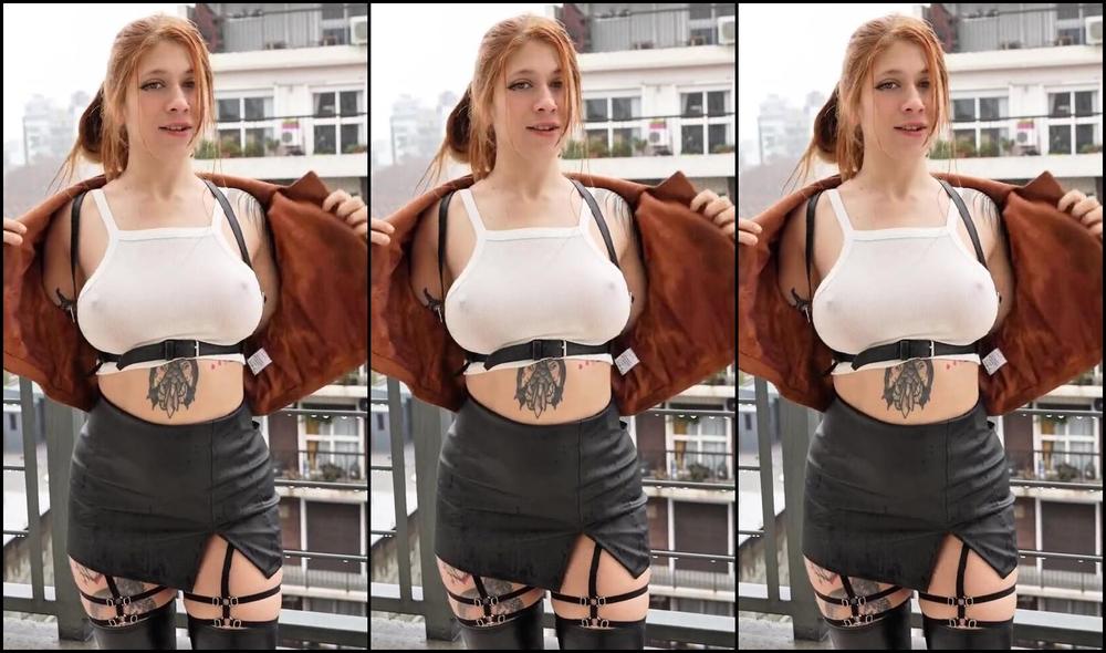 Coral Jade dominates Annie Leonhart in a hardcore femdom video