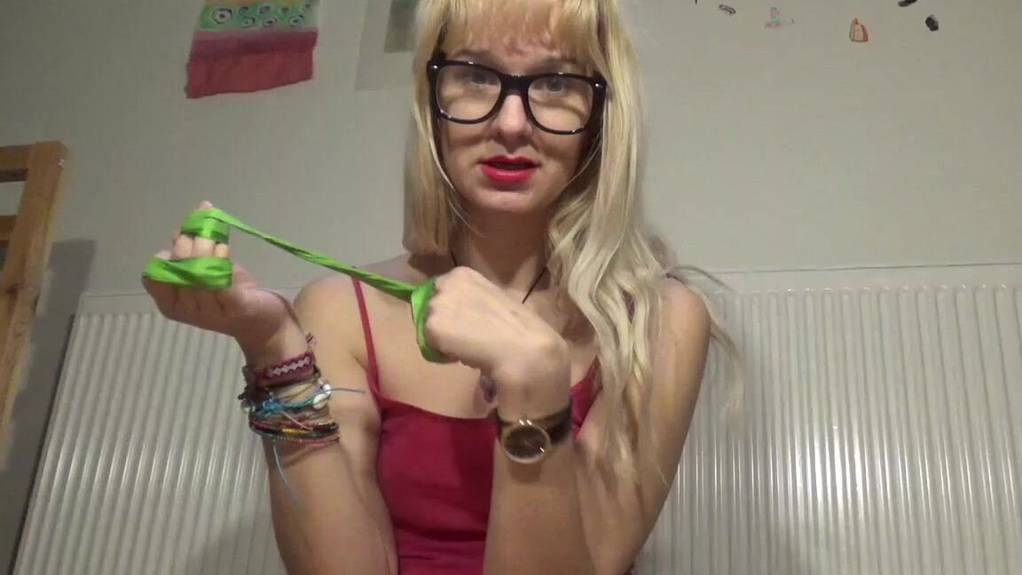 "Goddess Vanessa" executrix, femdom pov, squash / smother, transformation fantasies, transformation fetish Nerdy EXECUTRIXXX Manyvids