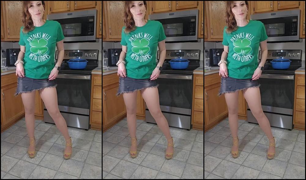 Onlyfans celebrates St. Patty with Nicknamed Dawndesire on Happy Day A Day of Candid Pics and Vids