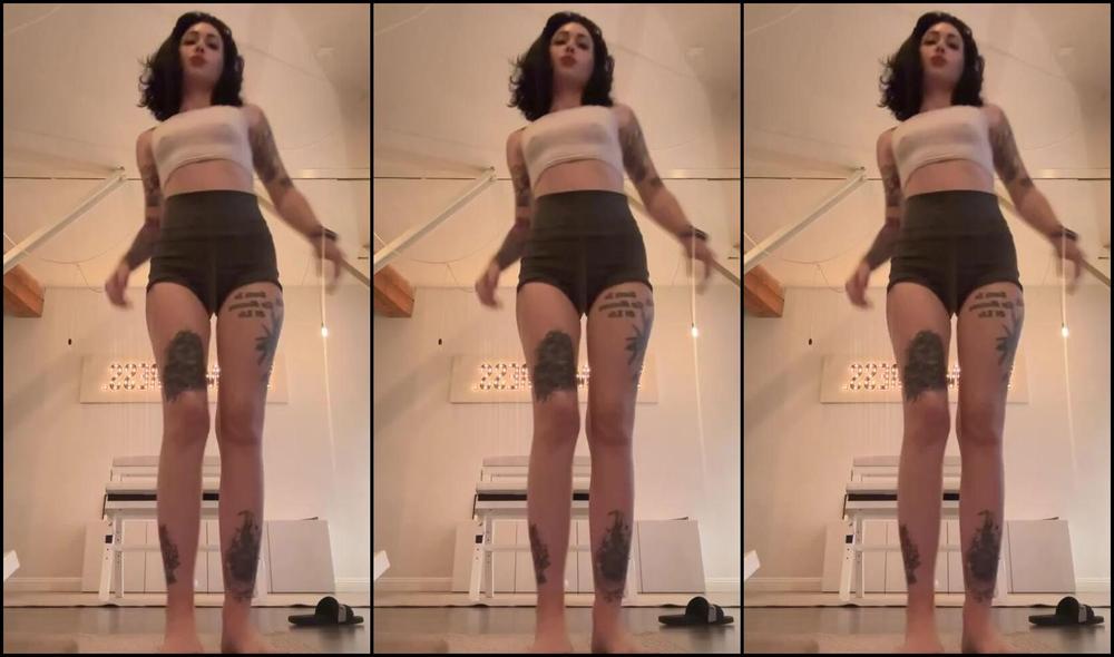 Goddess Arson Leigh Nicknamed Arson 06 18 2024 Onlyfans Video My Sub Is About To Have His Brain Fucking Explode With What I Have Planned